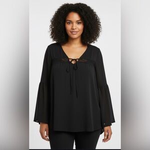 Torrid pheasant style black blouse w/lace trim detail size 3X